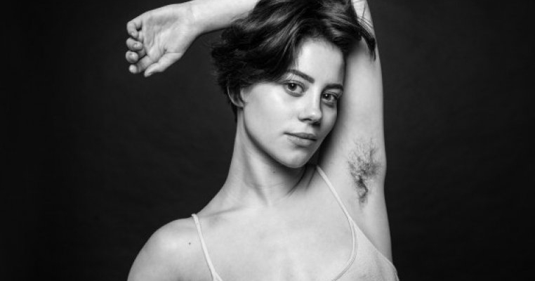 Modele cu par la subrat. Un proiect fotografic surprinzator