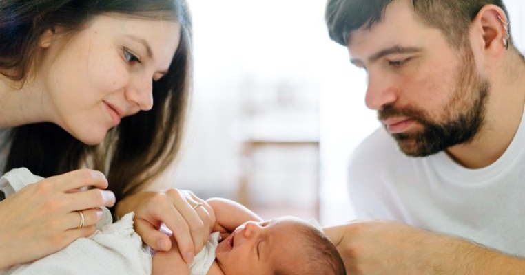 10 replici pe care o mama vrea sa le auda de la partenerul ei