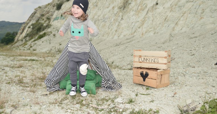 Castiga cele mai cool tinute pentru copilul tau de la Funky Kids