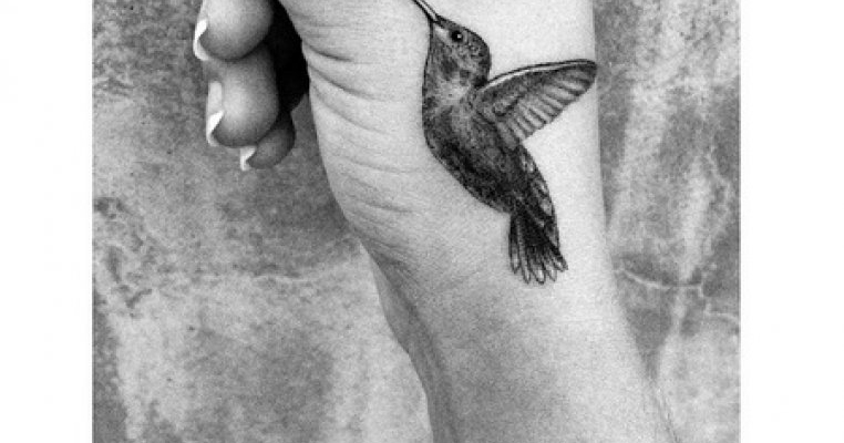 Zelda Williams, fiica lui Robin Williams, si-a facut un tatuaj in memoria tatalui ei