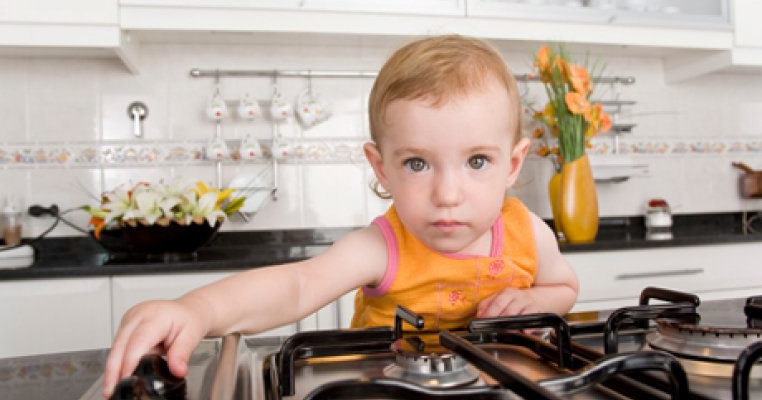 Siguranta copilului: Top 10 cele mai periculoase obiecte din casa 