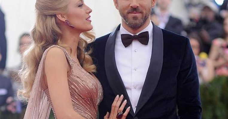 Blake Lively si Ryan Reynolds au devenit parinti!