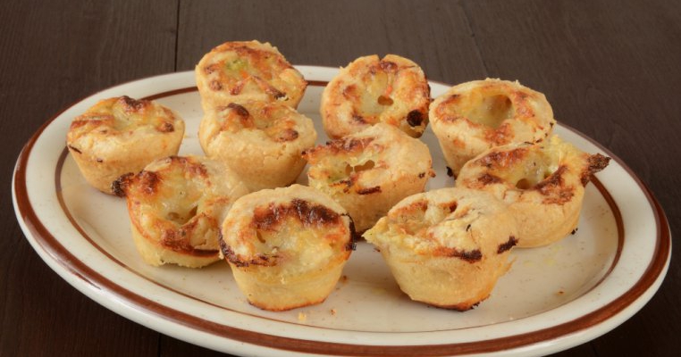 Mini briose cu carne de curcan