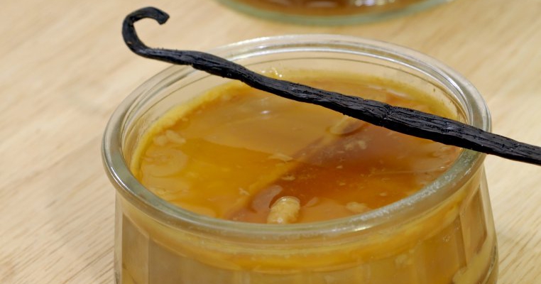 Crema caramel cu nuci