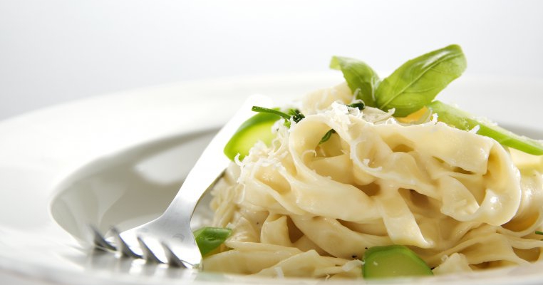 Pastele tagaliatelle cu ton