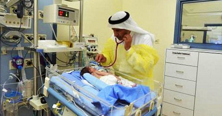 Gemeni siamezi, separati cu succes in Arabia Saudita