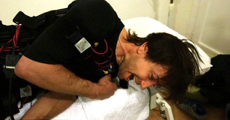  Experiment amuzant: Ce se intampla in momentul in care tatii experimenteaza durerile nasterii 