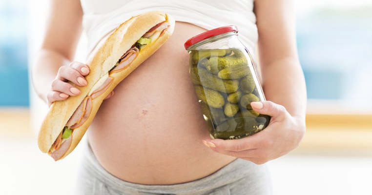 Alimente pe care le mananci in sarcina, cu efect negativ in dezvoltarea copilului