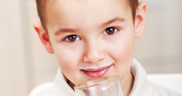 Alimente care influenteaza asimilarea calciului la copii
