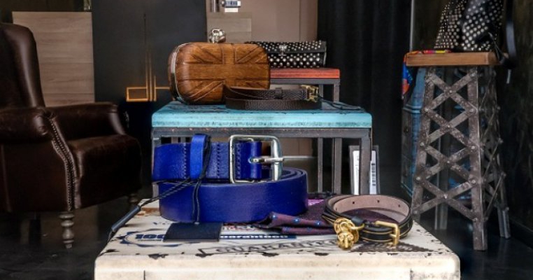 Un nou reper pe piata de fashion din Romania: DressLikeHell, magazinul multibrand cu produse exclusiviste Alexander McQueen, Michael Kors, Dsquared2, Neil Barrett