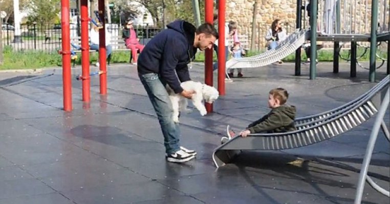 Cat de usor pot fi pacaliti copiii de straini: un nou experiment social ingrijoreaza parintii