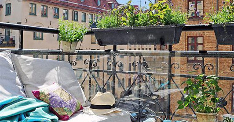 100 de idei uimitoare de amenajare a unui balcon mic