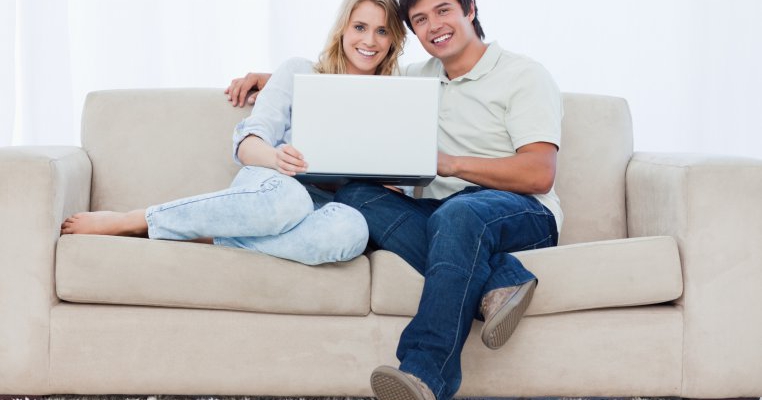 Top 12 pozitii sexuale perfecte daca partenerul este prea dotat