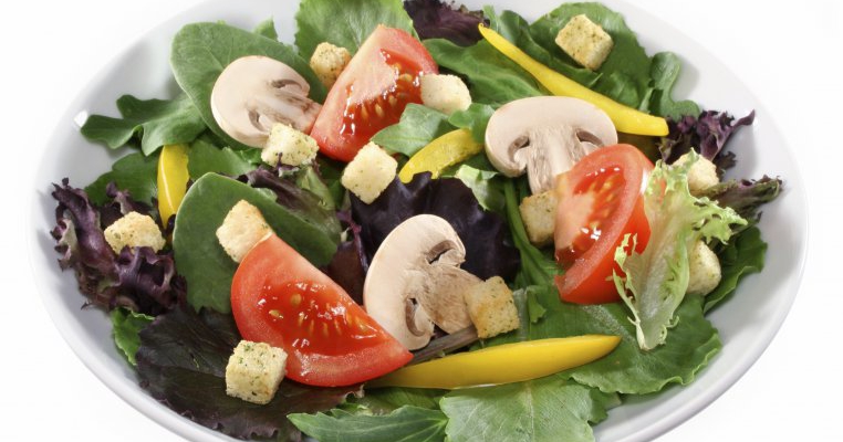 Salata de vara cu spanac si ciuperci