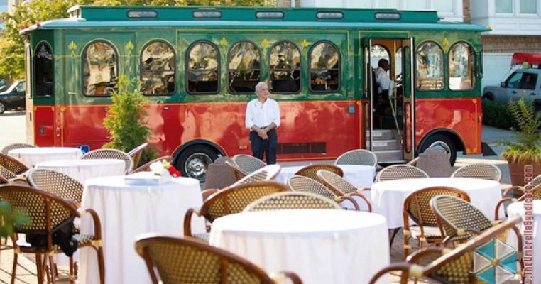 Un restaurant ofera mese gratuite pentru oamenii fara adapost din Baltimore