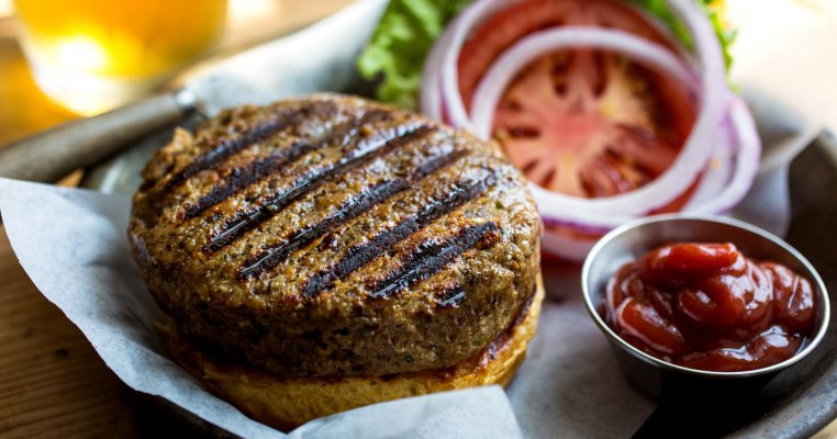 La gratar: burger din legume si ciuperci