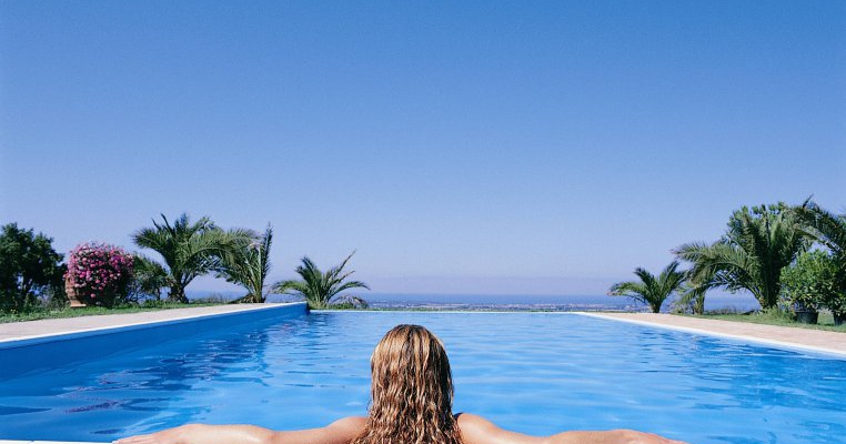 10 lucruri pe care nu (vrei sa) le stii despre piscine si jacuzzi