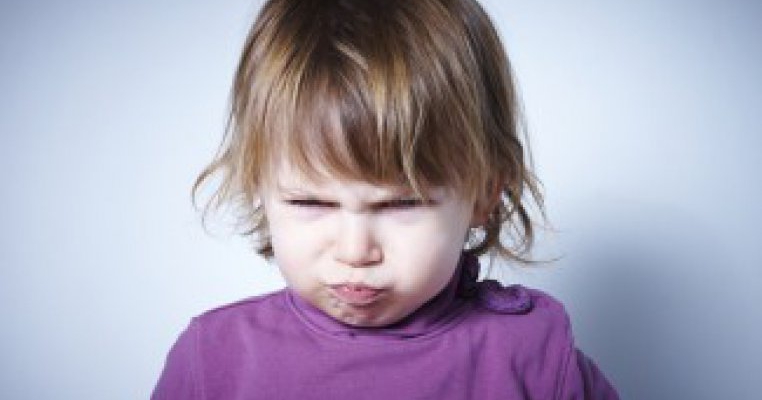 5 fraze prin care sa-ti faci copilul sa se opreasca din a-ti cere ceva cu insistenta