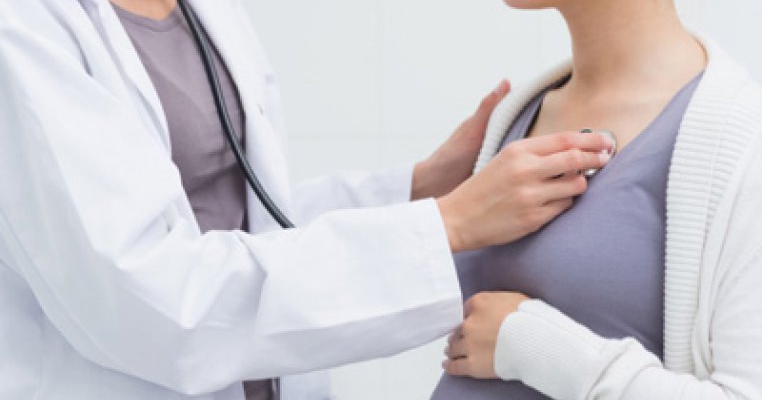 Studiu: Complicatiile din timpul sarcinii pot duce mai tarziu la aparitia afectiunilor cardiace la mama