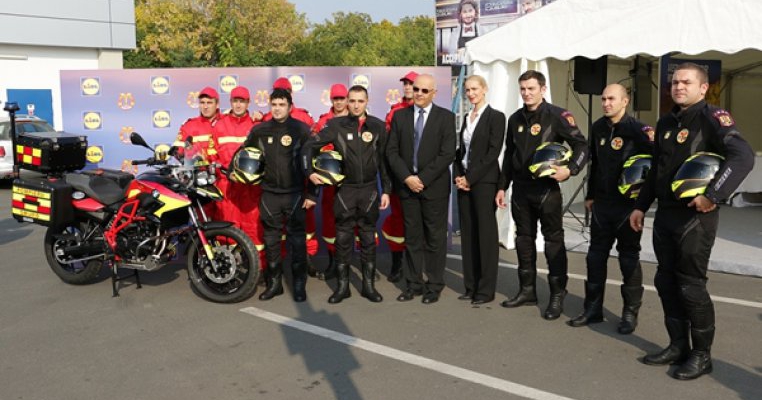 Lidl, cu ajutorul clientilor sai, a donat 5 motociclete de interventie urbana catre SMURD