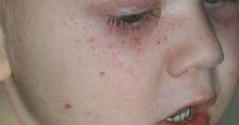 [Video] Pericolele care ne pandesc la fiecare pas: cum a reusit o mamica sa evite o tragedie