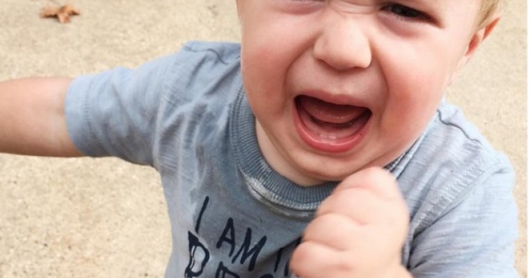 Cel mai amuzant cont de Instagram: parintii posteaza nazbatiile copiilor lor