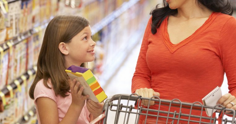 Alimentele destinate copiilor: o pacaleala de marketing?