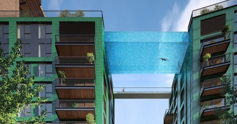 Piscina care "pluteste" la zeci de metri inaltime: ai avea curaj sa intri? 