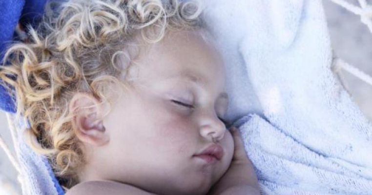 Un studiu dezvăluie că după vârsta de 2 ani, copiii nu au nevoie de somnul de la prânz