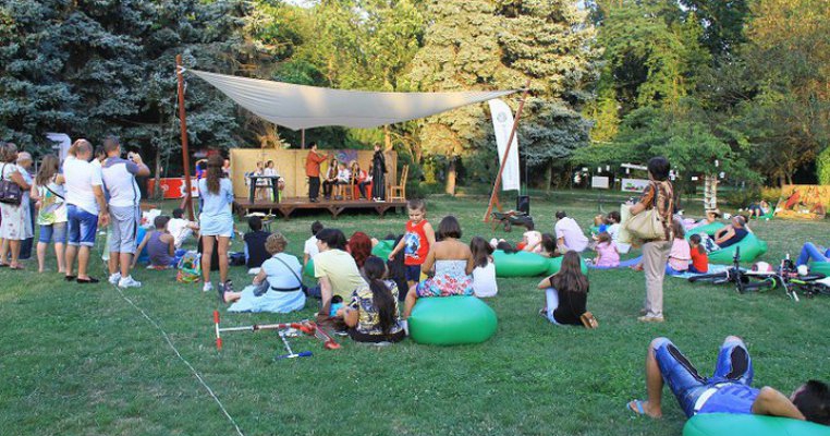 Noi activitati la Roaba de Cultura