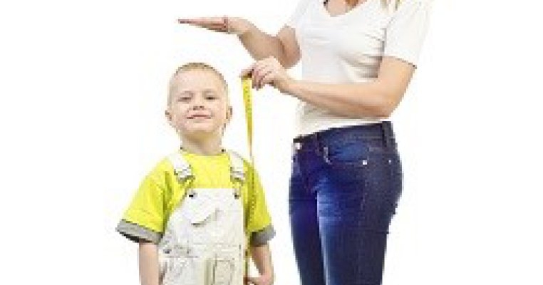 Până la ce vârstă cresc băieții