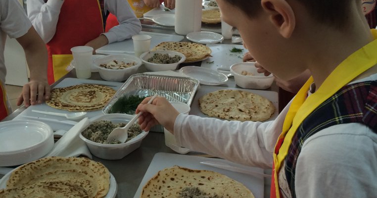 „Atelierul Micilor Bucătari - Coco Rico”  și-a premiat absolvenții primului curs din București