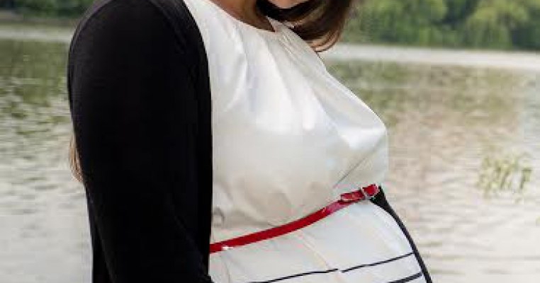 Gravidă? Ce faci în ziua cand nu vei mai avea nimic de îmbrăcat?