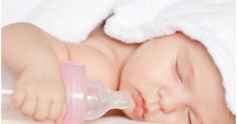 Vitalact Basic Immunity - laptele praf pentru bebeluşi sănătoşi şi puternici