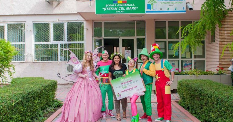 Mirela Retegan, Antrenorul Părinţilor a premiat cea mai iubită învăţătoare din România! 