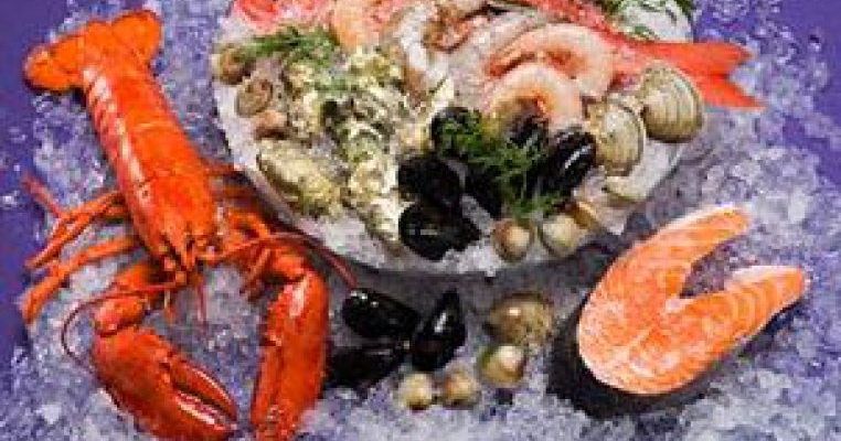 A manca peste: cum sa eviti mercurul dar sa iei necesarul de Omega 3