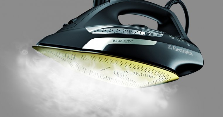  Electrolux lanseaza 5Safety, cel mai sigur fier de calcat multifunctional de pe piata