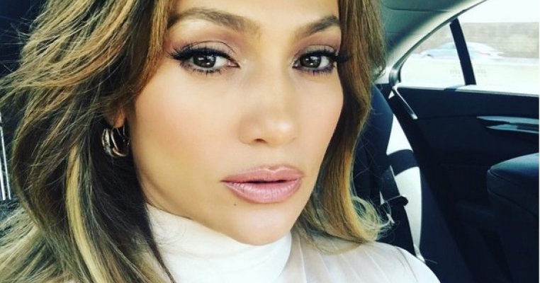 Jennifer Lopez va deveni mămică!