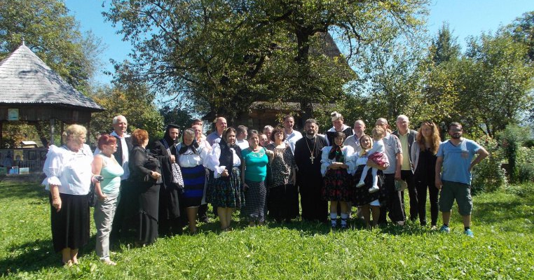 50 de copii au făcut terapie prin artă alături de mentori români și internaționali în Tabăra de Artă și Solidaritate de la Desești