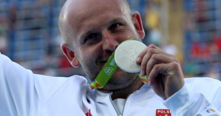 Medaliat olimpic își scoate medalia la licitație pentru a salva viața unui copil