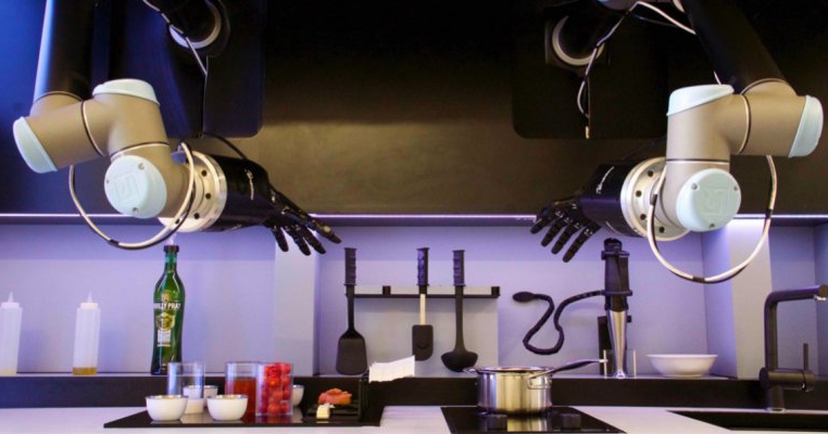 Prima bucătărie robotizată este aici. Un Master Chef la tine acasă