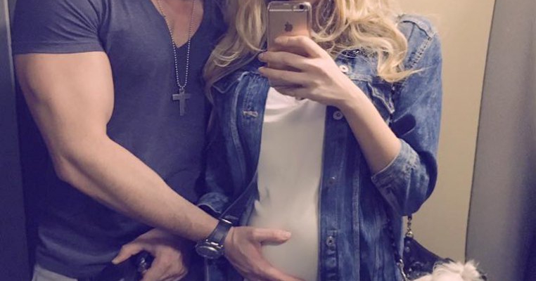 Bianca Drăgușanu a devenit mămică!
