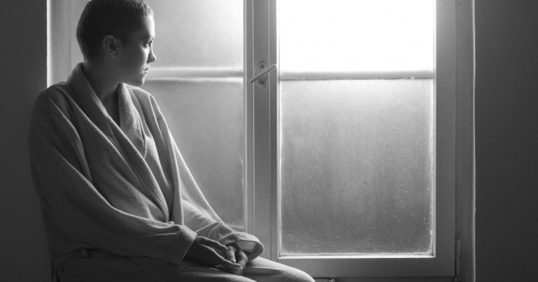 Diagnosticată cu cancer, o mamă refuză să nască mai devreme, pentru a-i da toate șansele bebelușului ei