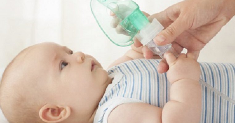 5 pericole la care îţi expui copilul imediat după naştere
