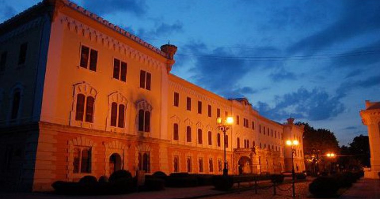 Concurs: concepe un logo pentru Muzeul National al Unirii Alba Iulia