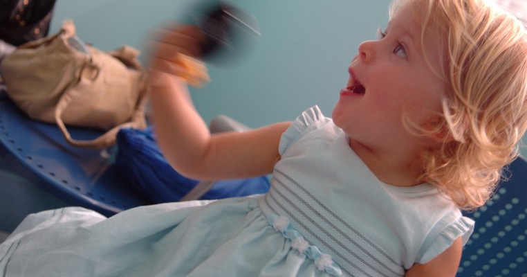 5 semne de autism pe care părinții ar trebui să le știe 