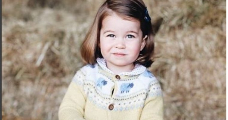 Stil de prințesă: Cum arată prințesa Charlotte la 2 ani