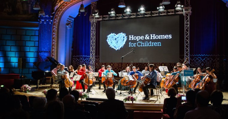 Hope Concert 2017 îi aduce în premieră pe scena Ateneului pe Loredana, Andra,  Adrian Despot, Marius Manole, Roxana Constantinescu și Corul Madrigal