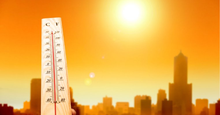 Canicula: probleme care pot să apară la bebeluși
