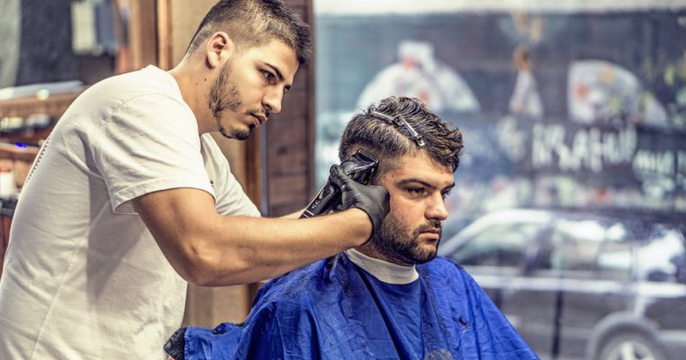 Tunsori la modă pentru tăticii moderni